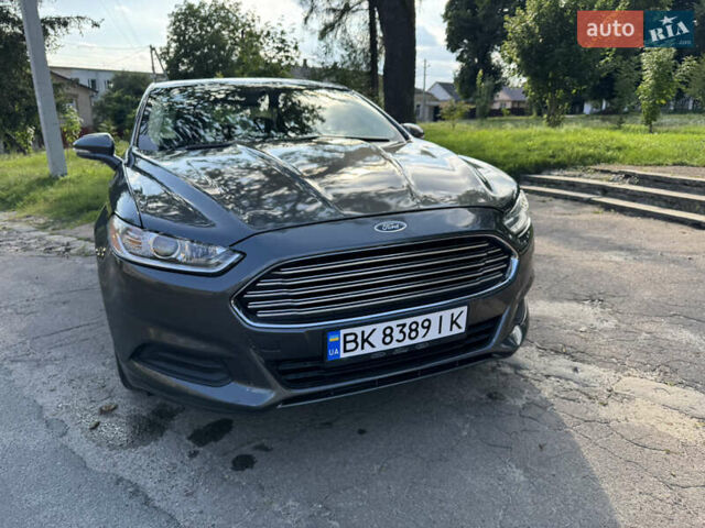 Сірий Форд Фьюжен, об'ємом двигуна 2.5 л та пробігом 186 тис. км за 9000 $, фото 1 на Automoto.ua
