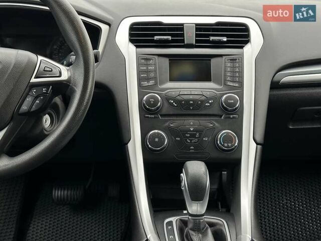 Форд Фьюжен 2014 у Дрогобичі на Automoto.ua Сірий Форд Фьюжен, об'ємом двигуна 2.5 л та пробігом 184 тис. км за 8900 $, фото 30 на Automoto.ua
