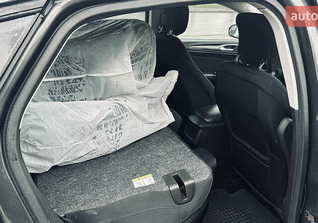 Серый Форд Фьюжн, объемом двигателя 2.49 л и пробегом 203 тыс. км за 8900 $, фото 12 на Automoto.ua