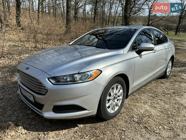 Серый Форд Фьюжн, объемом двигателя 2.49 л и пробегом 170 тыс. км за 10800 $, фото 2 на Automoto.ua