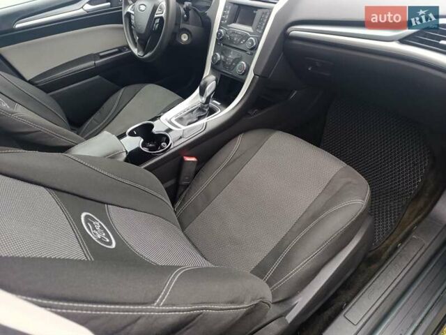 Форд Фьюжн 2014 в Ивано-Франковске на Automoto.ua Серый Форд Фьюжн, объемом двигателя 2.5 л и пробегом 220 тыс. км за 7650 $, фото 10 на Automoto.ua