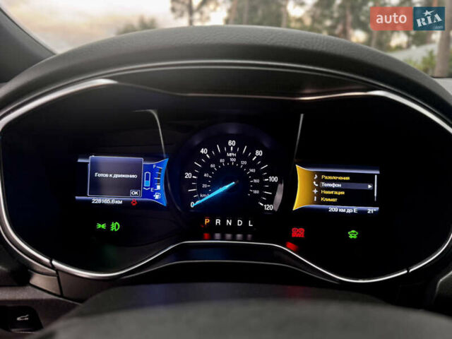 Форд Фьюжн 2014 в Виннице на Automoto.ua Серый Форд Фьюжн, объемом двигателя 2 л и пробегом 228 тыс. км за 12700 $, фото 39 на Automoto.ua