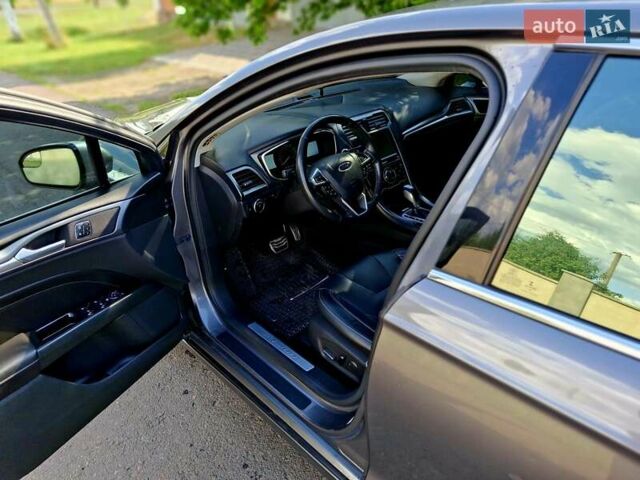 Сірий Форд Фьюжен, об'ємом двигуна 2 л та пробігом 193 тис. км за 10200 $, фото 12 на Automoto.ua