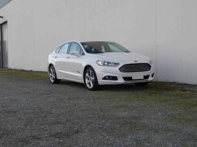 Серый Форд Фьюжн, объемом двигателя 2 л и пробегом 84 тыс. км за 18900 $, фото 2 на Automoto.ua