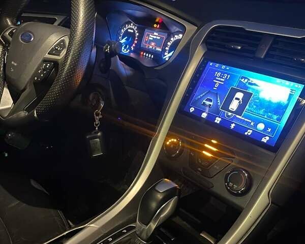 Серый Форд Фьюжн, объемом двигателя 2.49 л и пробегом 180 тыс. км за 9199 $, фото 3 на Automoto.ua