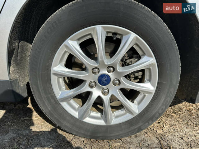 Серый Форд Фьюжн, объемом двигателя 2.49 л и пробегом 170 тыс. км за 10800 $, фото 28 на Automoto.ua