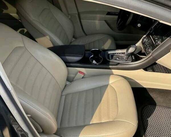 Серый Форд Фьюжн, объемом двигателя 2 л и пробегом 190 тыс. км за 10000 $, фото 5 на Automoto.ua