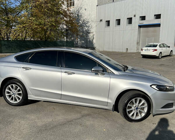 Серый Форд Фьюжн, объемом двигателя 2.5 л и пробегом 275 тыс. км за 9000 $, фото 1 на Automoto.ua