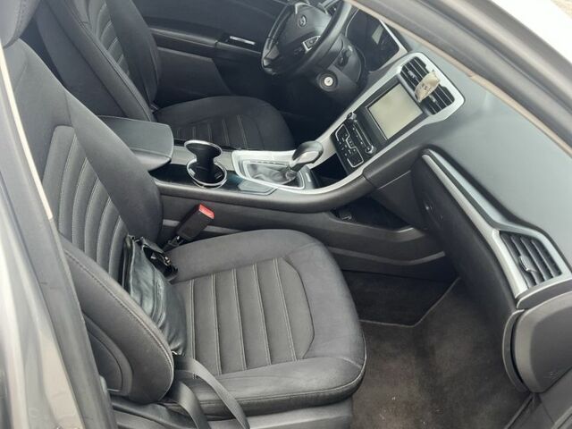 Серый Форд Фьюжн, объемом двигателя 2.5 л и пробегом 299 тыс. км за 8500 $, фото 11 на Automoto.ua