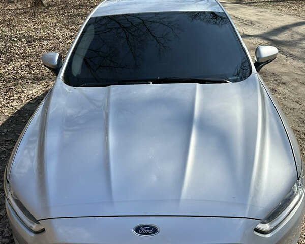 Серый Форд Фьюжн, объемом двигателя 2.49 л и пробегом 170 тыс. км за 10800 $, фото 8 на Automoto.ua