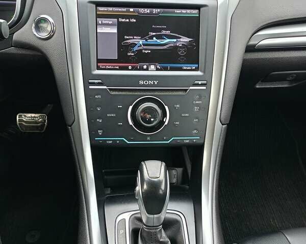 Сірий Форд Фьюжен, об'ємом двигуна 2 л та пробігом 225 тис. км за 9200 $, фото 6 на Automoto.ua