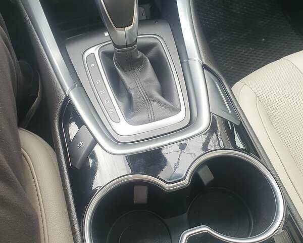 Сірий Форд Фьюжен, об'ємом двигуна 2 л та пробігом 128 тис. км за 12000 $, фото 11 на Automoto.ua