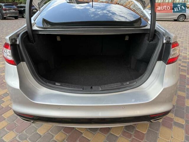 Сірий Форд Фьюжен, об'ємом двигуна 2 л та пробігом 152 тис. км за 11499 $, фото 31 на Automoto.ua
