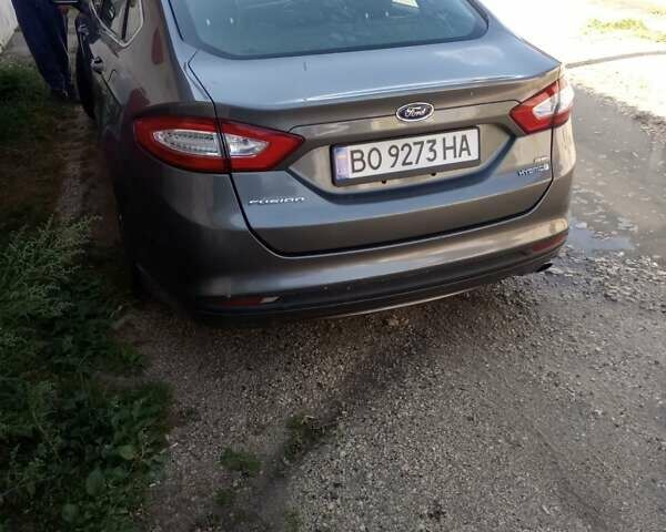 Сірий Форд Фьюжен, об'ємом двигуна 2 л та пробігом 220 тис. км за 12600 $, фото 9 на Automoto.ua