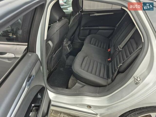 Серый Форд Фьюжн, объемом двигателя 2 л и пробегом 162 тыс. км за 10500 $, фото 3 на Automoto.ua