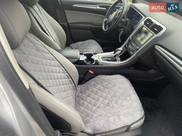 Серый Форд Фьюжн, объемом двигателя 2.49 л и пробегом 240 тыс. км за 9600 $, фото 21 на Automoto.ua