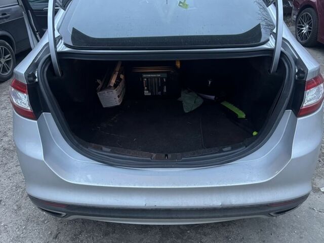 Сірий Форд Фьюжен, об'ємом двигуна 2 л та пробігом 261 тис. км за 8000 $, фото 12 на Automoto.ua