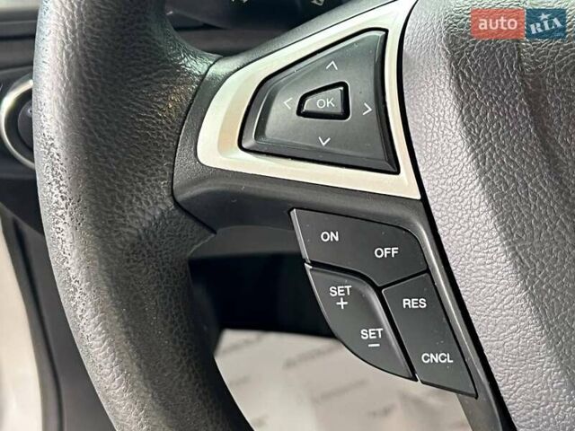 Форд Фьюжн 2014 в Одессе на Automoto.ua Серый Форд Фьюжн, объемом двигателя 1.5 л и пробегом 216 тыс. км за 9299 $, фото 19 на Automoto.ua