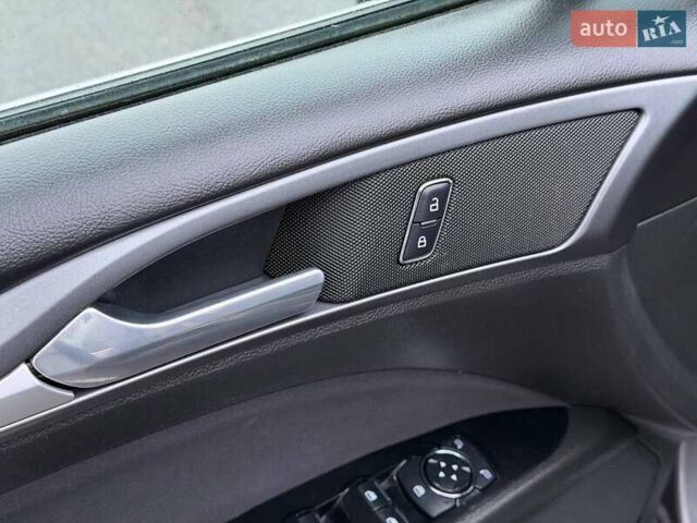 Серый Форд Фьюжн, объемом двигателя 2.5 л и пробегом 224 тыс. км за 9800 $, фото 34 на Automoto.ua