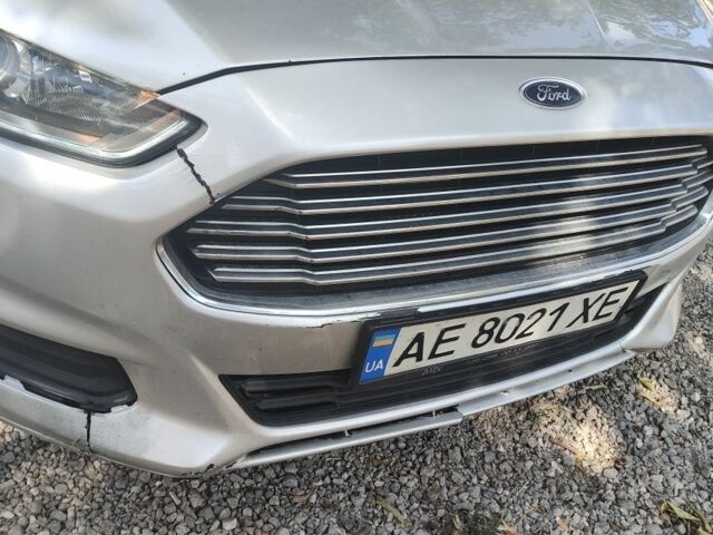 Серый Форд Фьюжн, объемом двигателя 2.5 л и пробегом 380 тыс. км за 8900 $, фото 6 на Automoto.ua