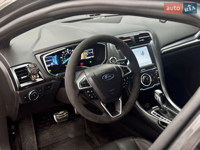 Форд Фьюжн 2014 в Виннице на Automoto.ua Серый Форд Фьюжн, объемом двигателя 2 л и пробегом 228 тыс. км за 12700 $, фото 38 на Automoto.ua