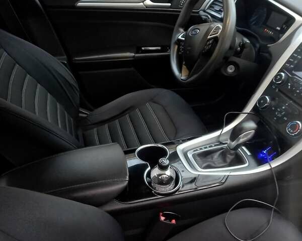 Сірий Форд Фьюжен, об'ємом двигуна 1.5 л та пробігом 211 тис. км за 8000 $, фото 16 на Automoto.ua