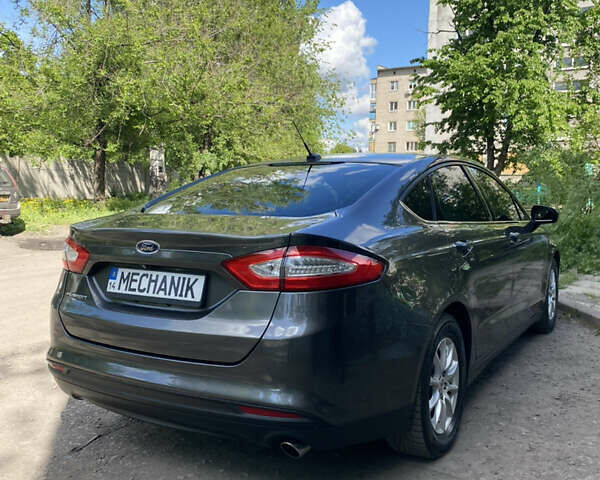 Форд Фьюжн 2014 в Одессе на Automoto.ua Серый Форд Фьюжн, объемом двигателя 2.49 л и пробегом 115 тыс. км за 10200 $, фото 4 на Automoto.ua