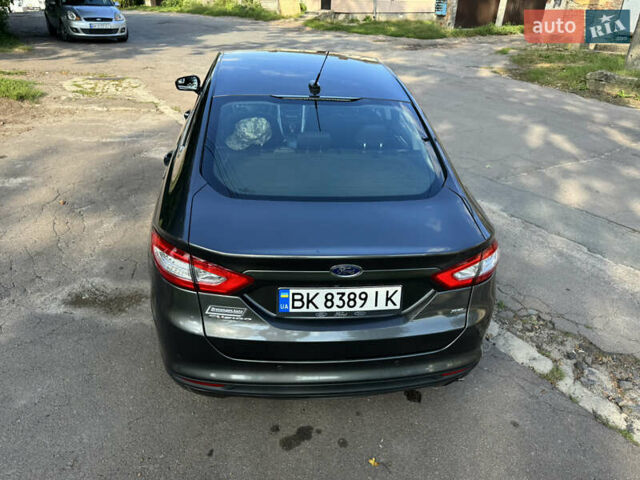 Сірий Форд Фьюжен, об'ємом двигуна 2.5 л та пробігом 186 тис. км за 9000 $, фото 6 на Automoto.ua