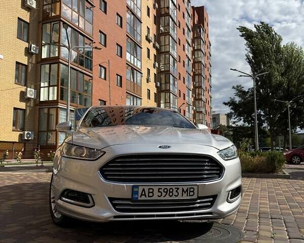 Сірий Форд Фьюжен, об'ємом двигуна 2 л та пробігом 152 тис. км за 11499 $, фото 27 на Automoto.ua