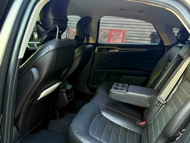 Серый Форд Фьюжн, объемом двигателя 2 л и пробегом 175 тыс. км за 11000 $, фото 9 на Automoto.ua