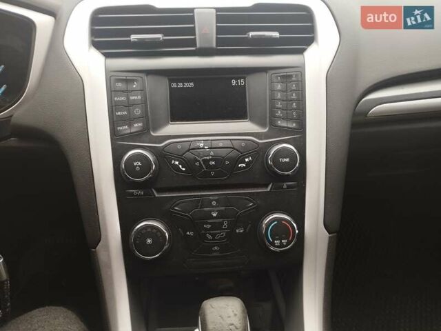 Форд Фьюжн 2014 в Кропивницком (Кировограде) на Automoto.ua Серый Форд Фьюжн, объемом двигателя 2.49 л и пробегом 136 тыс. км за 10000 $, фото 7 на Automoto.ua