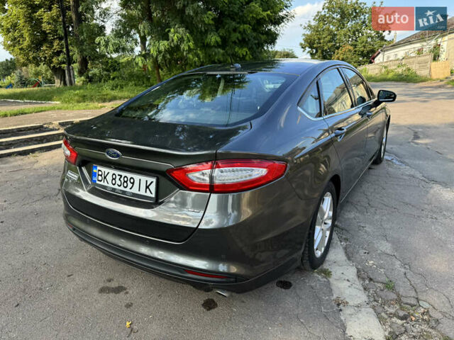Сірий Форд Фьюжен, об'ємом двигуна 2.5 л та пробігом 186 тис. км за 9000 $, фото 7 на Automoto.ua
