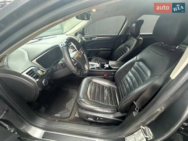 Серый Форд Фьюжн, объемом двигателя 2 л и пробегом 280 тыс. км за 11000 $, фото 7 на Automoto.ua