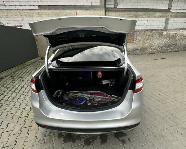 Серый Форд Фьюжн, объемом двигателя 2.5 л и пробегом 227 тыс. км за 8800 $, фото 26 на Automoto.ua