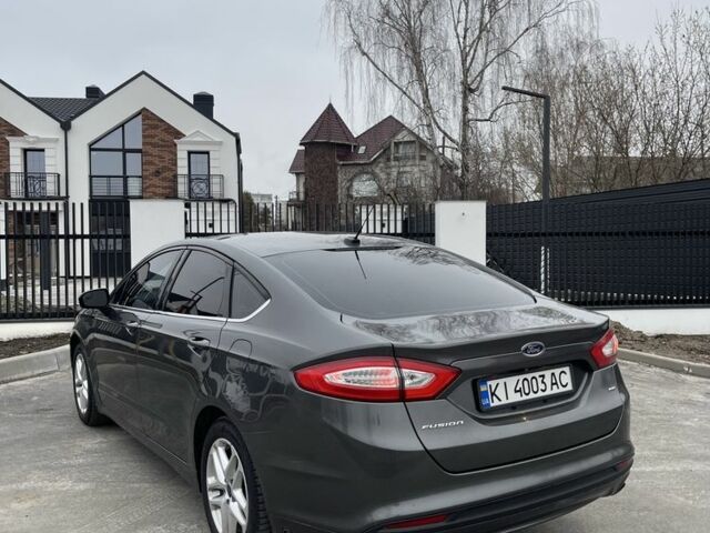 Серый Форд Фьюжн, объемом двигателя 2.5 л и пробегом 220 тыс. км за 8950 $, фото 4 на Automoto.ua