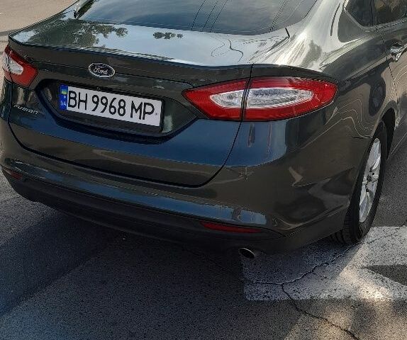 Серый Форд Фьюжн, объемом двигателя 2.5 л и пробегом 180 тыс. км за 9200 $, фото 3 на Automoto.ua