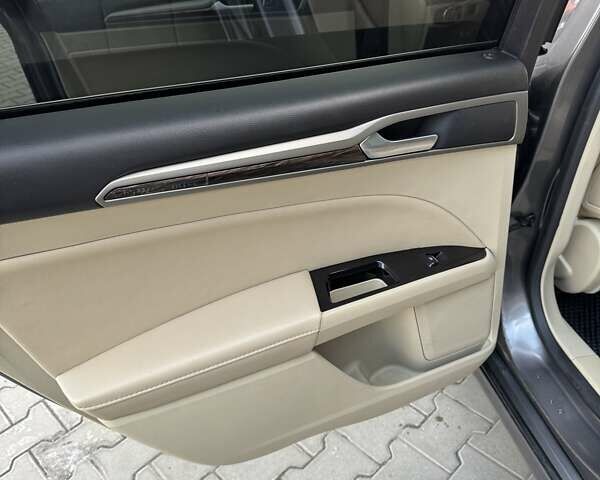 Сірий Форд Фьюжен, об'ємом двигуна 1.5 л та пробігом 170 тис. км за 9100 $, фото 18 на Automoto.ua