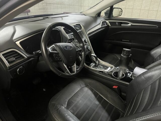 Сірий Форд Фьюжен, об'ємом двигуна 2 л та пробігом 145 тис. км за 10200 $, фото 6 на Automoto.ua