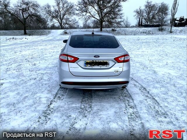 Серый Форд Фьюжн, объемом двигателя 2.5 л и пробегом 180 тыс. км за 9300 $, фото 7 на Automoto.ua