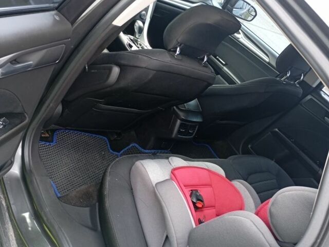 Серый Форд Фьюжн, объемом двигателя 1.5 л и пробегом 178 тыс. км за 8000 $, фото 2 на Automoto.ua