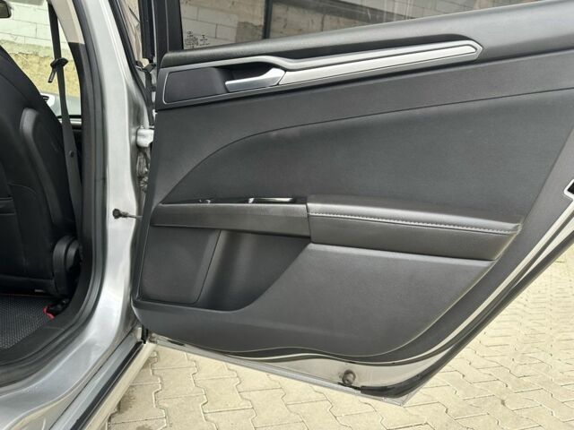 Сірий Форд Фьюжен, об'ємом двигуна 2.5 л та пробігом 227 тис. км за 8800 $, фото 5 на Automoto.ua