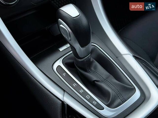 Серый Форд Фьюжн, объемом двигателя 2.5 л и пробегом 224 тыс. км за 9800 $, фото 55 на Automoto.ua