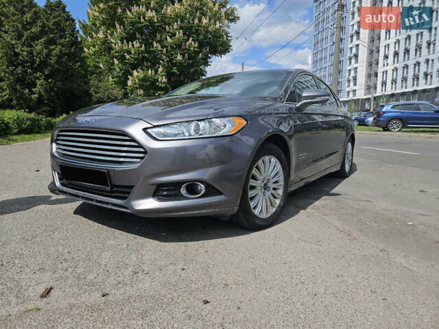 Форд Фьюжн 2014 в Киеве на Automoto.ua Серый Форд Фьюжн, объемом двигателя 2 л и пробегом 258 тыс. км за 12500 $, фото 5 на Automoto.ua