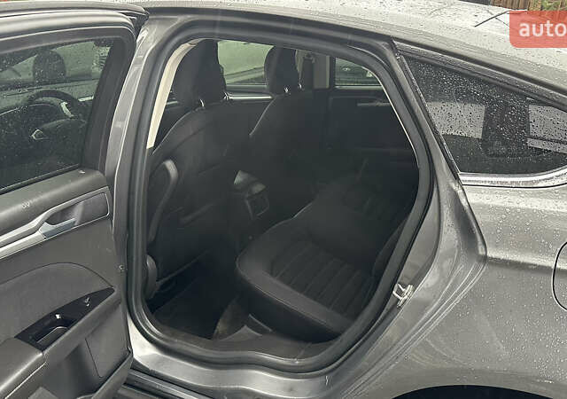 Серый Форд Фьюжн, объемом двигателя 2.49 л и пробегом 210 тыс. км за 9900 $, фото 18 на Automoto.ua