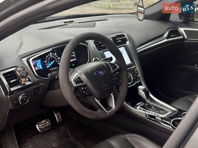 Форд Фьюжн 2014 в Виннице на Automoto.ua Серый Форд Фьюжн, объемом двигателя 2 л и пробегом 228 тыс. км за 12700 $, фото 37 на Automoto.ua