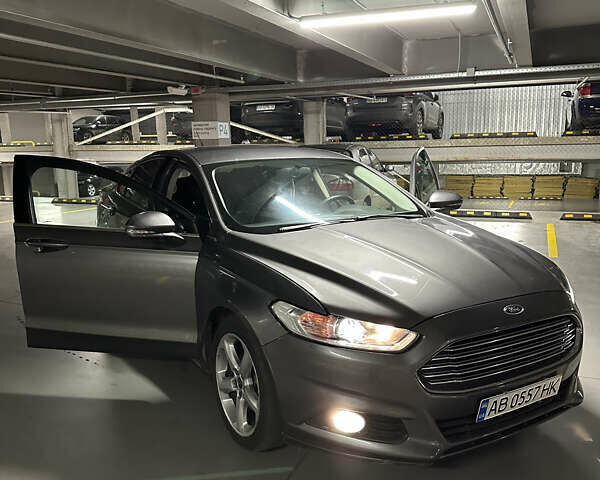 Серый Форд Фьюжн, объемом двигателя 2.5 л и пробегом 238 тыс. км за 9300 $, фото 7 на Automoto.ua