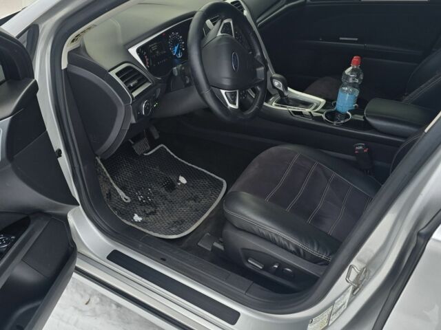 Сірий Форд Фьюжен, об'ємом двигуна 2.5 л та пробігом 217 тис. км за 9400 $, фото 5 на Automoto.ua