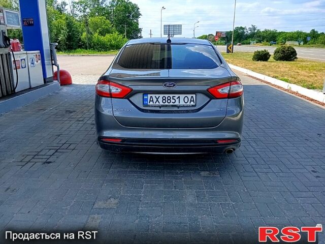 Серый Форд Фьюжн, объемом двигателя 2.5 л и пробегом 170 тыс. км за 9150 $, фото 4 на Automoto.ua