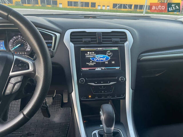 Форд Фьюжн 2014 в Черновцах на Automoto.ua Серый Форд Фьюжн, объемом двигателя 2.49 л и пробегом 230 тыс. км за 9300 $, фото 9 на Automoto.ua