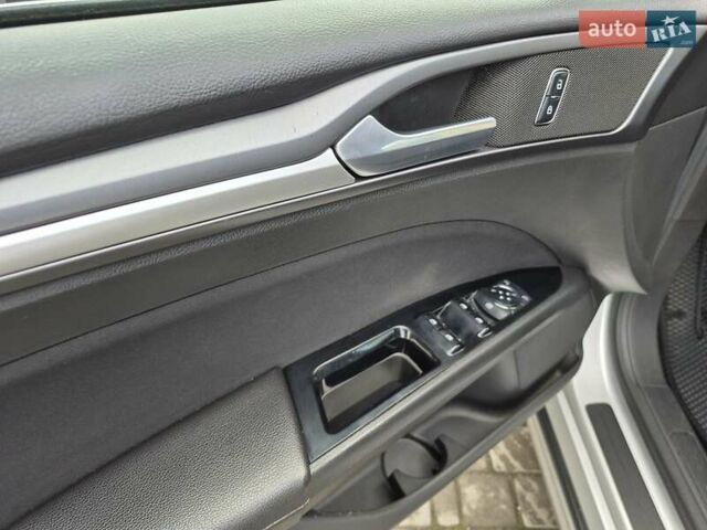 Серый Форд Фьюжн, объемом двигателя 2 л и пробегом 162 тыс. км за 10500 $, фото 12 на Automoto.ua